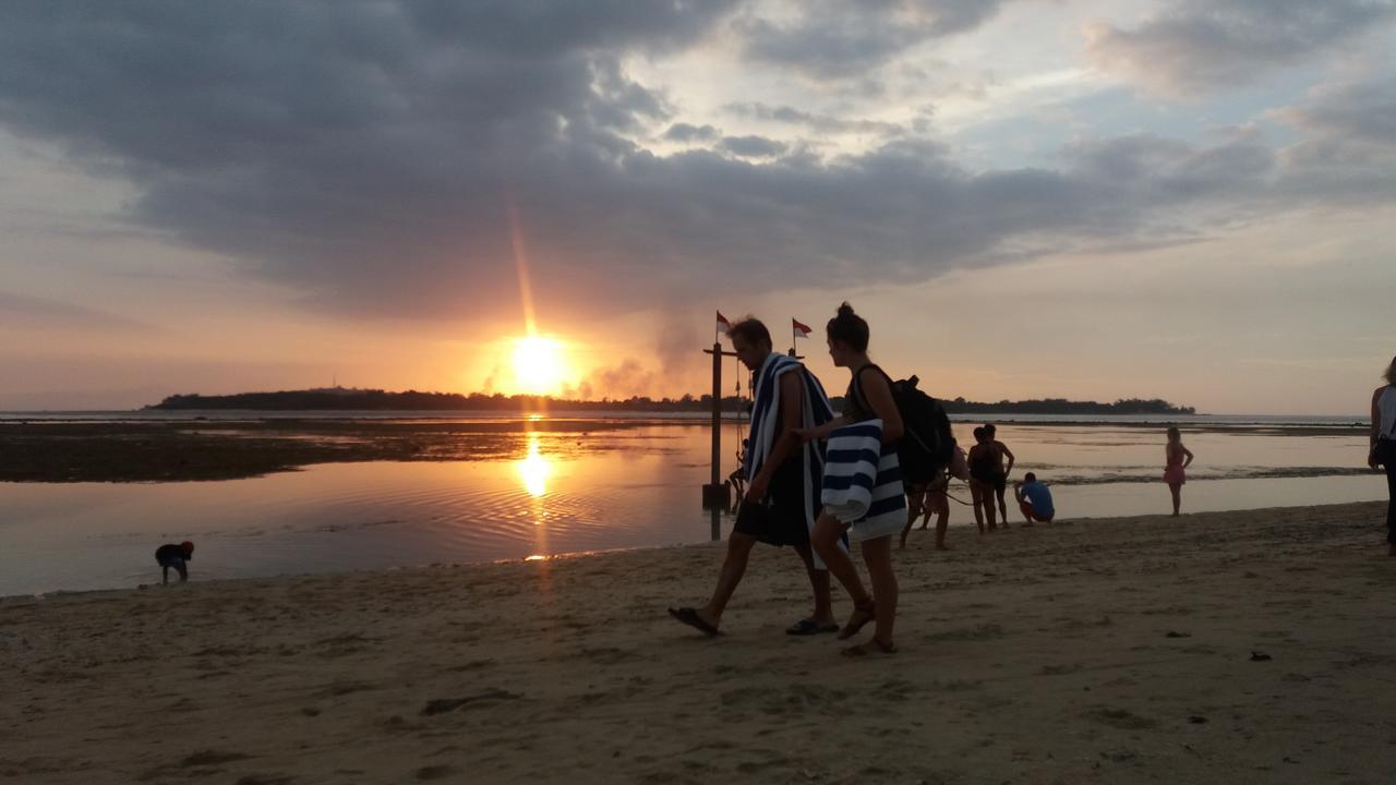 Ofal Lumbung Gili Air Luaran gambar